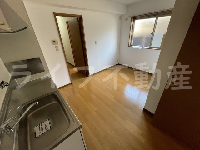 エトワールの内装|明るい色調の室内です