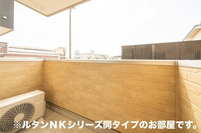 ナチュール　メゾンのバルコニー|外からの目が気にならないバルコニーで洗濯物が干せます