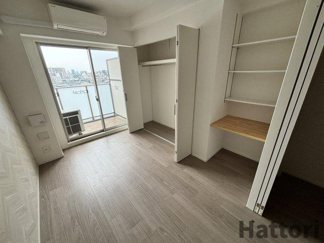 スプランディッド江坂DUEの居間・リビング