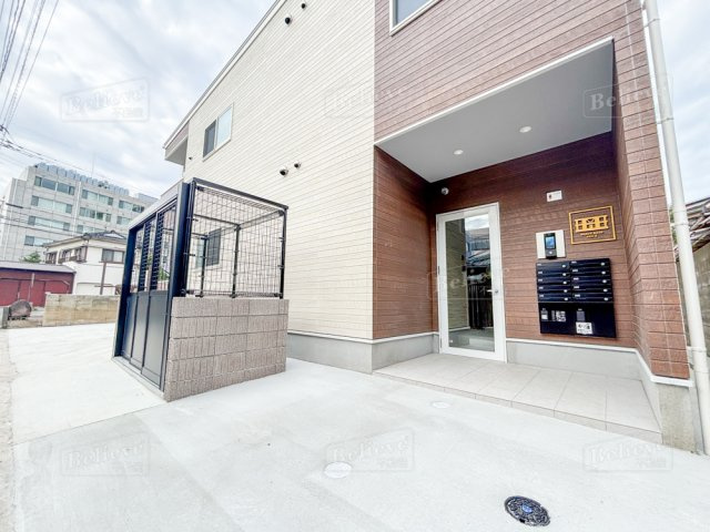 BRAVE BASE REA Ⅱのエントランス|オートロック付きのエントランス☆