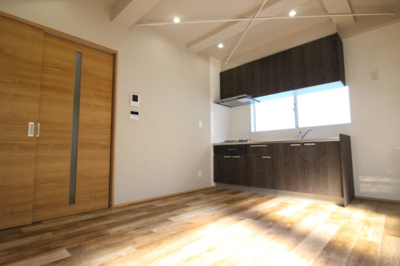 【居間・リビング】 | ヴィラ・リバーサイド