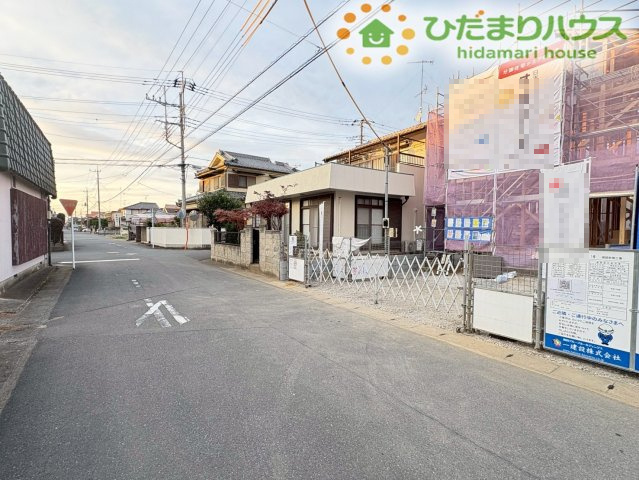 深谷市上柴町西　第3　新築一戸建て　リーブルガーデン　01の駐車場