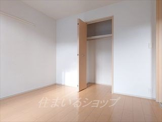 広島市安佐北区可部南１丁目のアパートの寝室|クローゼット