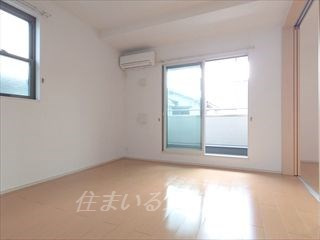 広島市安佐北区可部南１丁目のアパートの居間・リビング