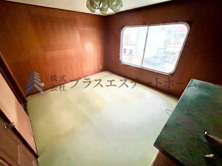 【居間・リビング】 | 長田区腕塚町7丁目　事務所付戸建 | 4DK+事務所+3納戸♪事務所でもインナーガレージにも♪