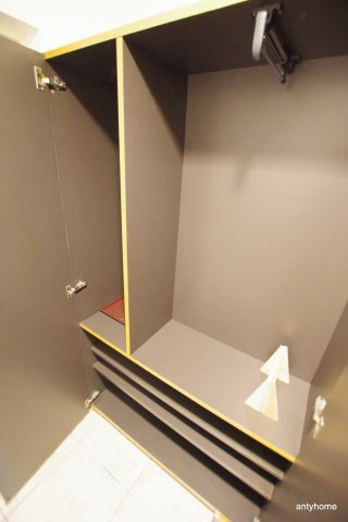 アスティオン江坂　仲介手数料無料の収納