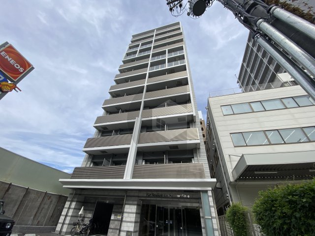 フォーリアライズ大阪イーストゲートの外観