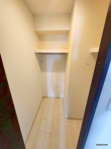 スプランディッド2　仲介手数料無料の収納