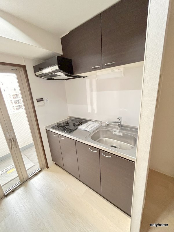 サムティ難波グレイス　仲介手数料無料のキッチン