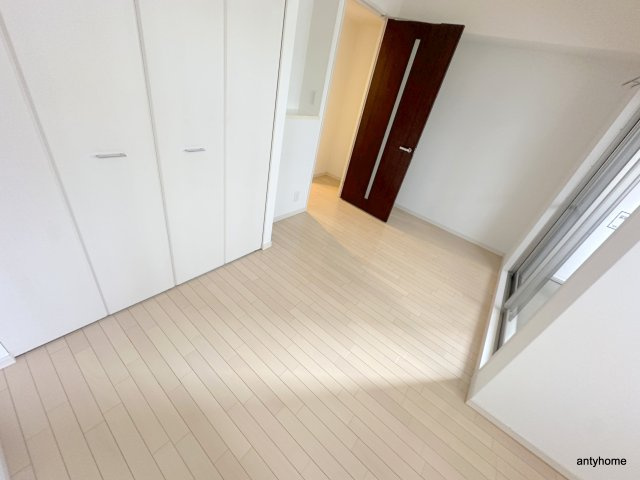 レジディア江戸堀　仲介手数料無料の居間・リビング