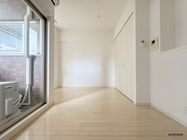 レジディア江戸堀　仲介手数料無料の洋室