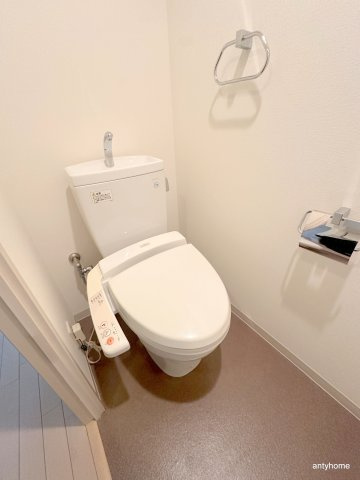 レジディア江戸堀　仲介手数料無料のトイレ