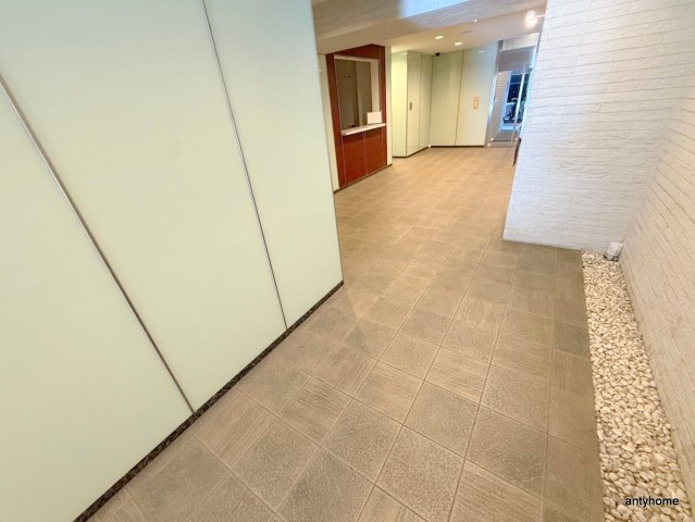 リッジ北堀江（旧ルクレ北堀江）　仲介手数料無料のロビー