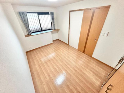 【内装】 | パドマレジデンス | 洋室