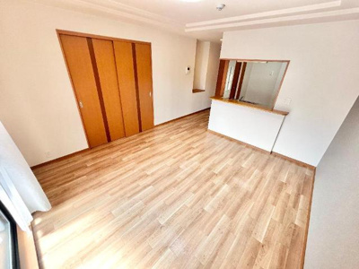 【居間・リビング】 | パドマレジデンス | リビング