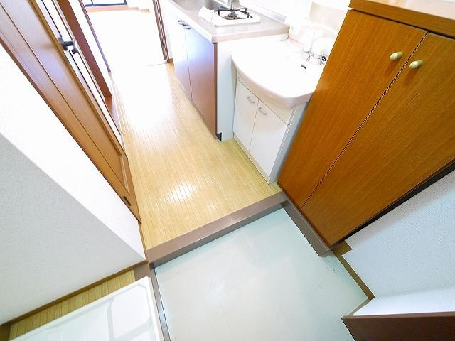 万葉Ⅲ（マンション万葉Ⅲ）の玄関|きれいな玄関です