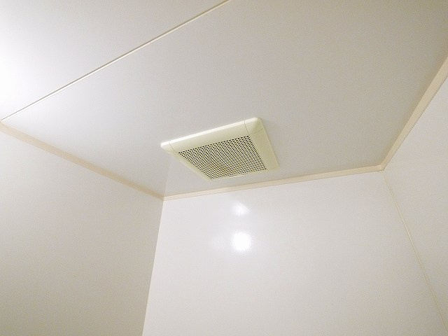 万葉Ⅲ（マンション万葉Ⅲ）の設備|換気扇
