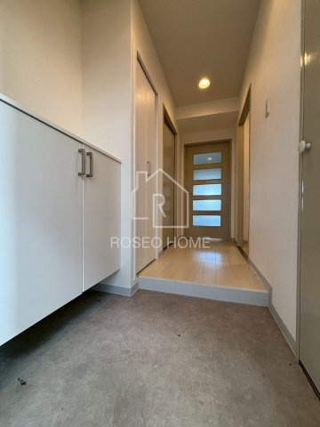 ハイツ森ノ宮の玄関