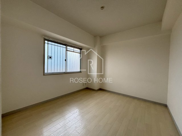 ハイツ森ノ宮の洋室