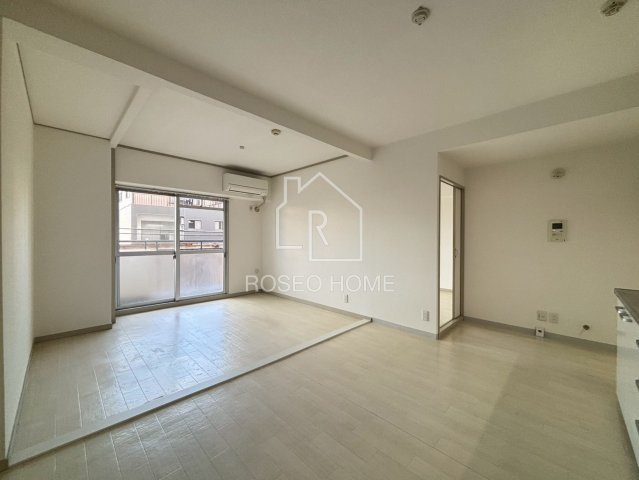 ハイツ森ノ宮の居間・リビング