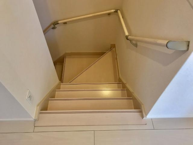 【内装】 | ベル・グラース | 階段