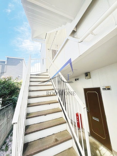 ヴィラ綾瀬のその他共用部分|教養階段です。