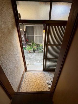 【玄関】 | 川西市小花1丁目貸家
