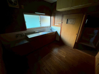 【居間・リビング】 | 川西市小花1丁目貸家