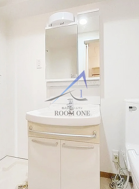 グリフィン横浜・ディアコートの洗面所|洗面台です。