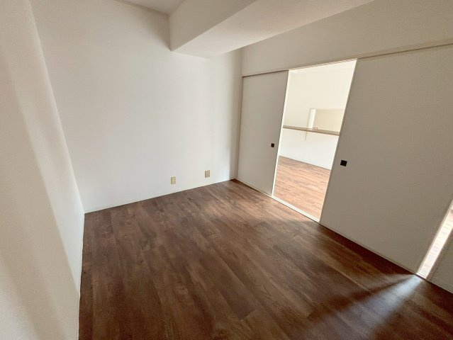 サニークレスト忠の寝室