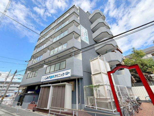 サニークレスト忠の外観