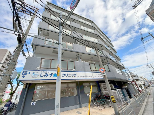 サニークレスト忠の外観