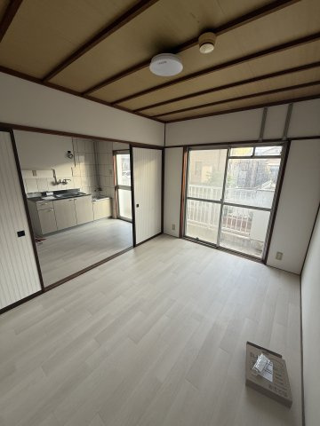 松浦マンションの洋室