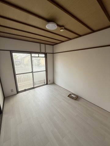 松浦マンションの洋室
