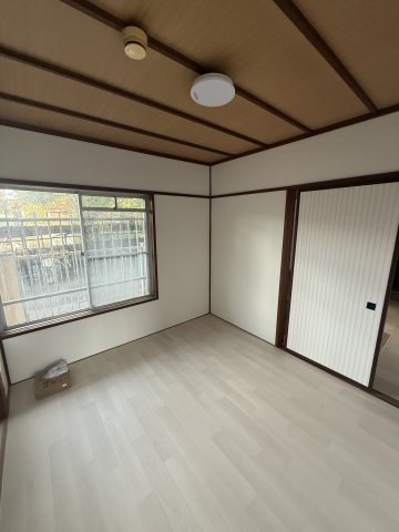 松浦マンションの洋室