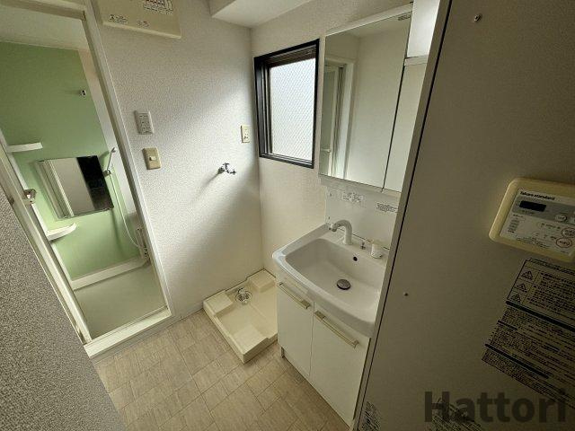 ラ・ヴィ江坂イーストの独立洗面台