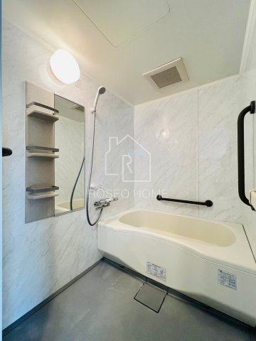 フォレステージュ谷町の浴室|同マンション別部屋：参考写真