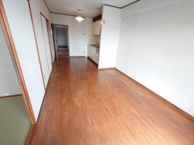 【居間・リビング】 | リバティサーラー千代ケ崎（C-13）