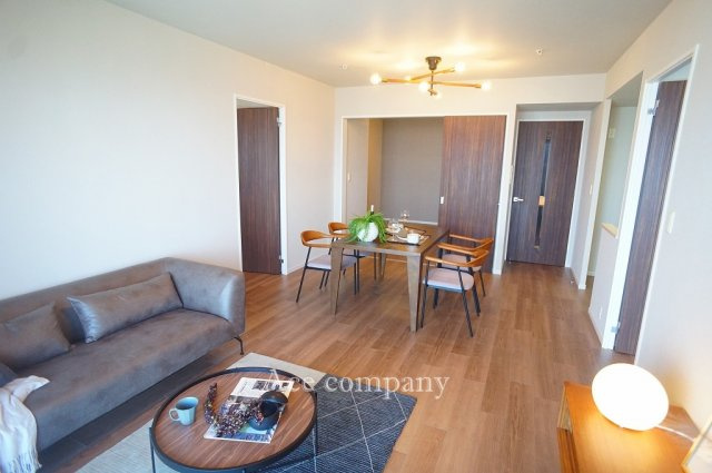 【居間・リビング】の画像