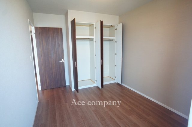 【寝室】の画像