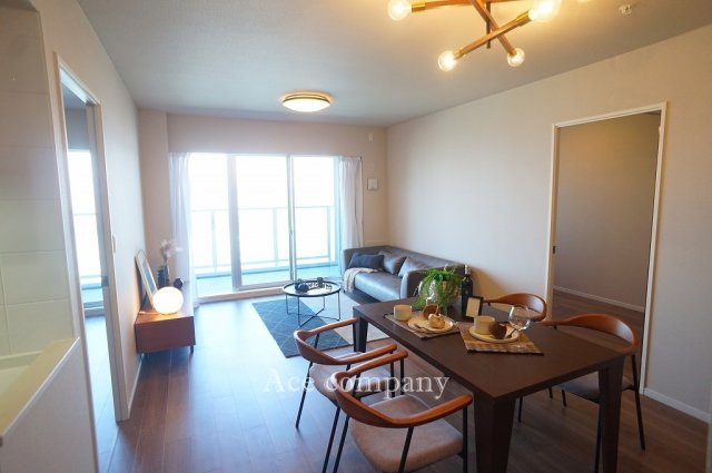 【居間・リビング】の画像