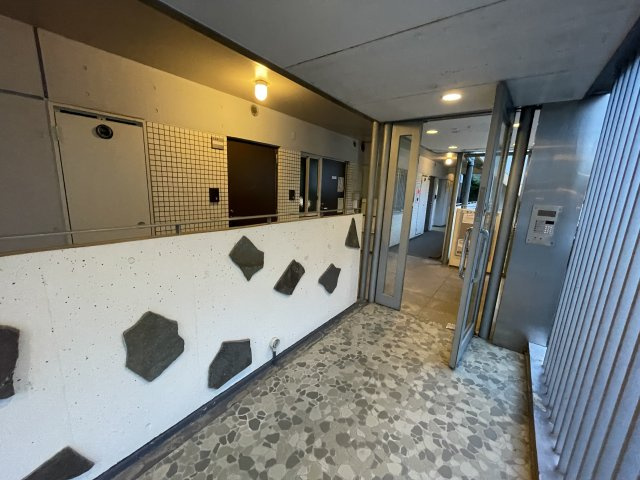 ロイヤルコート芦屋西蔵のロビー