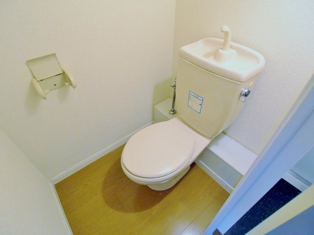 レオパレスシェルムーンのトイレ