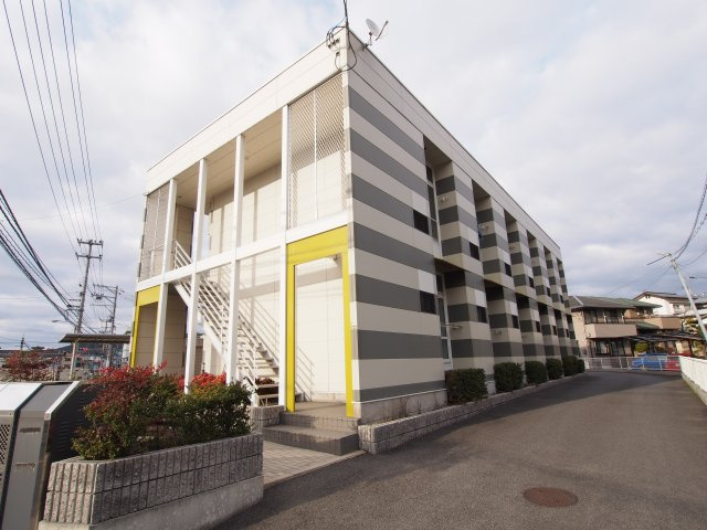 レオパレスシェルムーンの外観