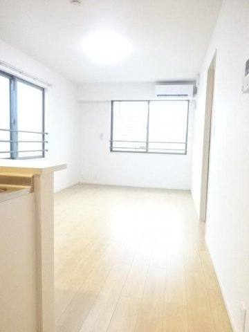 ヒルズ・コートの居間・リビング|ゆったりとしたリビングです