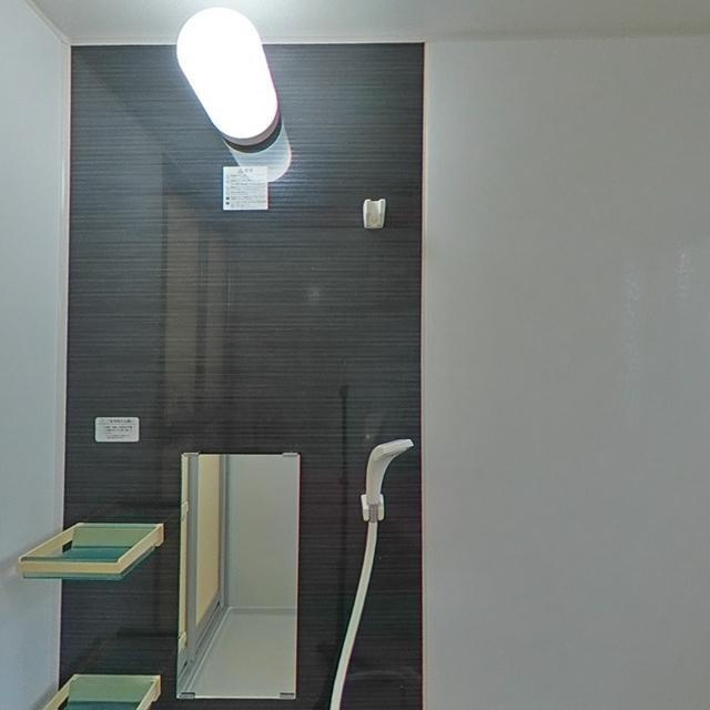 柏市東１丁目のアパートの浴室|ゆったり過ごせるお風呂です