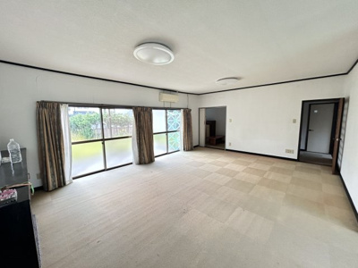 【洋室】 | 白金町売家 | 広々としたキッチンに隣接した洋室です！！