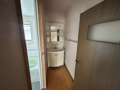 【脱衣所】 | 白金町売家 | 脱衣所スペースとなります！