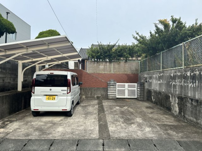 【外観】 | 白金町売家 | 駐車場部分の写真となります。