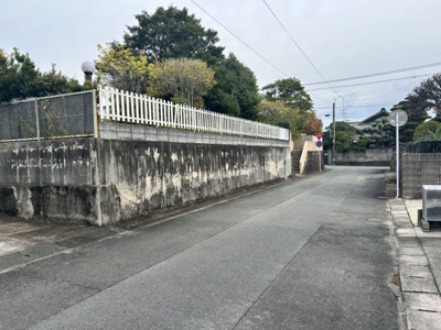 【外観】 | 白金町売家 | 建物は高い位置に建っております！！